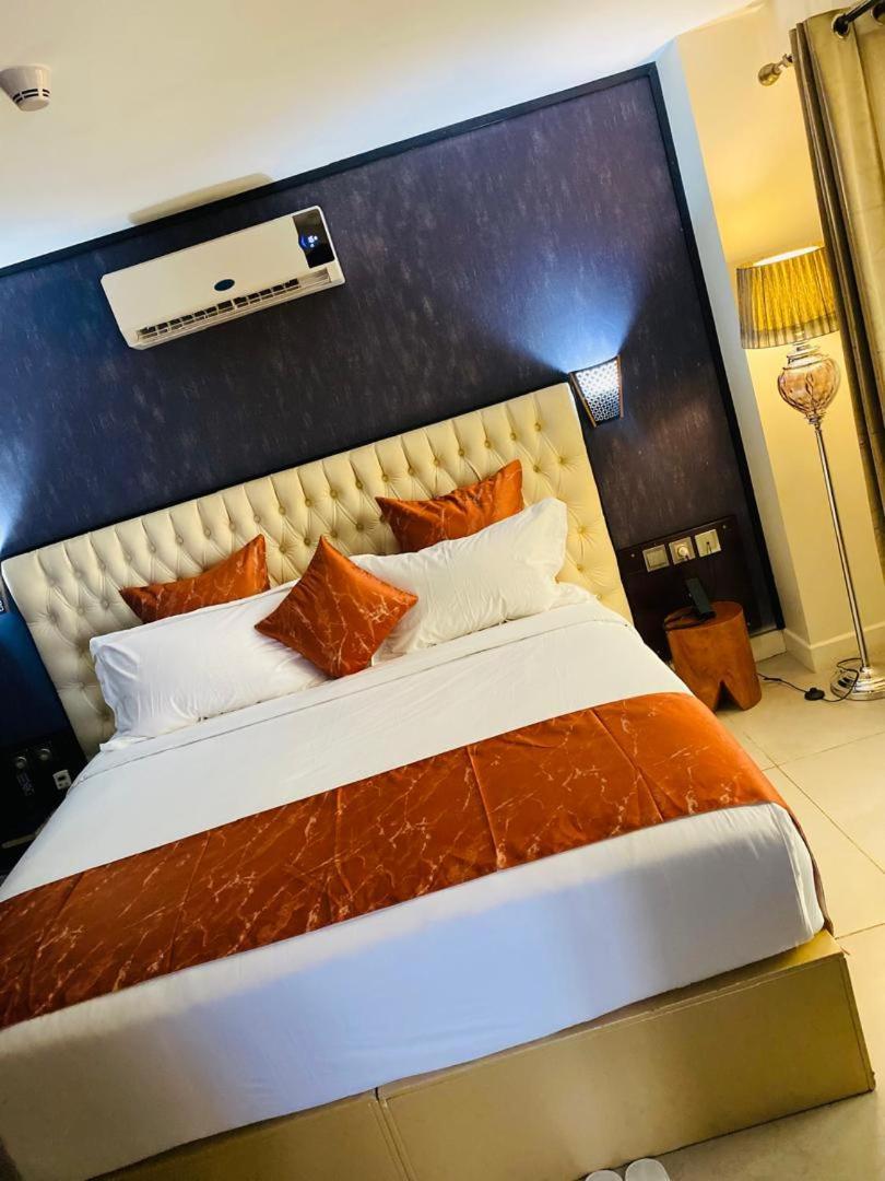 Boun'S Hotel Yaoundé Kültér fotó
