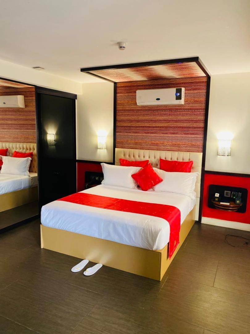Boun'S Hotel Yaoundé Kültér fotó