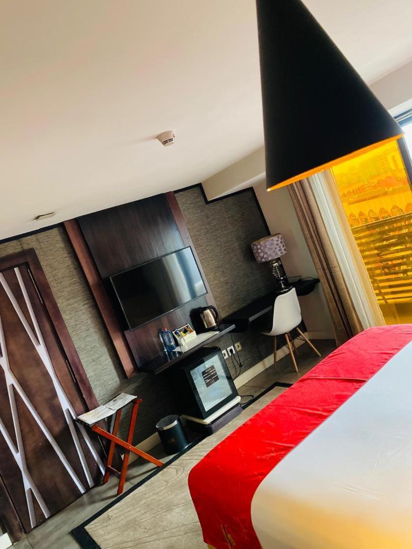 Boun'S Hotel Yaoundé Kültér fotó
