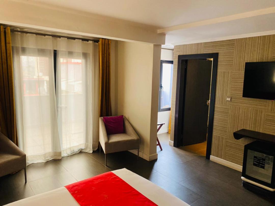 Boun'S Hotel Yaoundé Kültér fotó